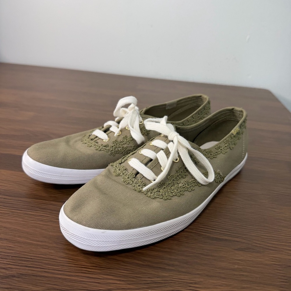 Keds Champion Crochet Olive Green Canvas Sneakers WF66259 Womens 8.5